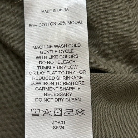 Quince Cotton/Modal Scoop Neck Green Short Sleeve Tee - Picture 3 of 9